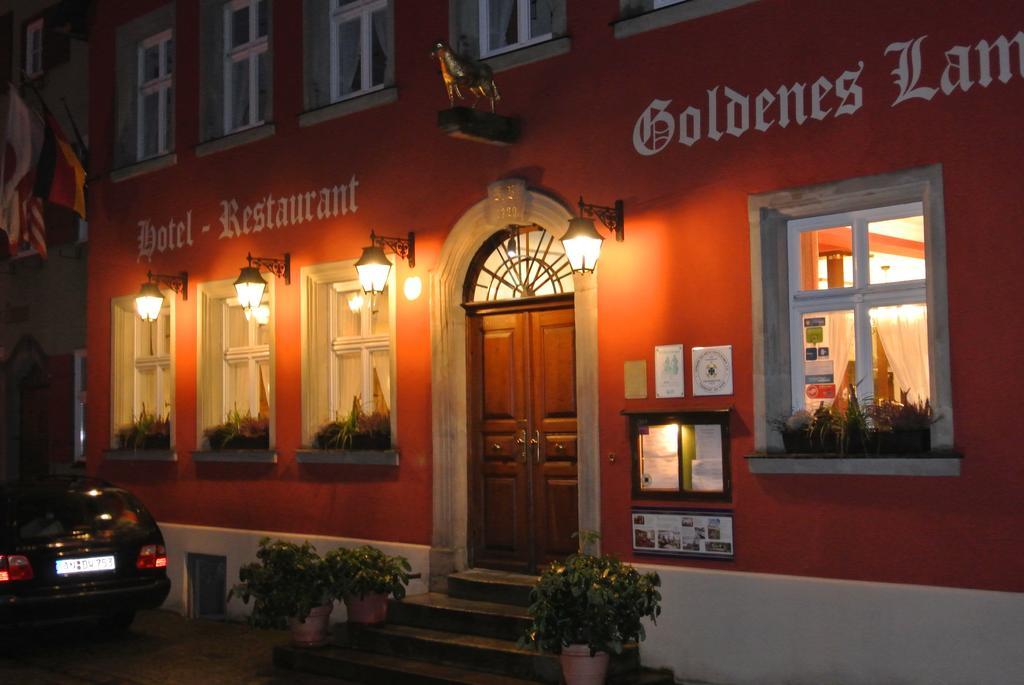 Hotel-Restaurant Goldenes Lamm Динкельсбюль Экстерьер фото